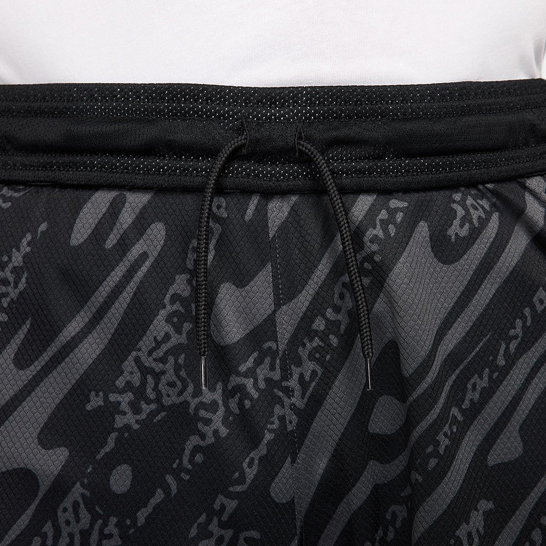 Shorts Nike Liverpool FC 2024/25 Torcedor, detalhe do escudo