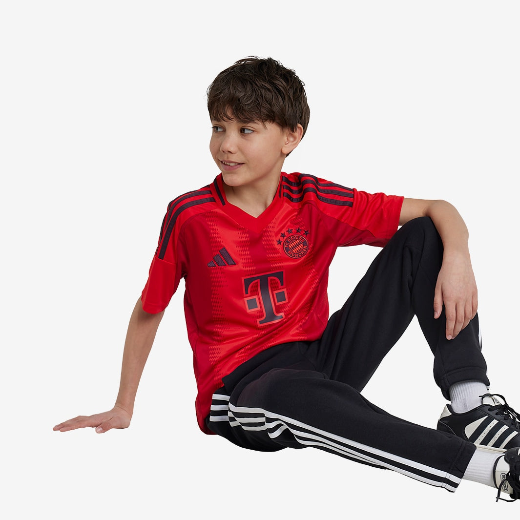 Conjunto Infantil Adidas Bayern de Munique 2024/25 I Torcedor, vista de frente