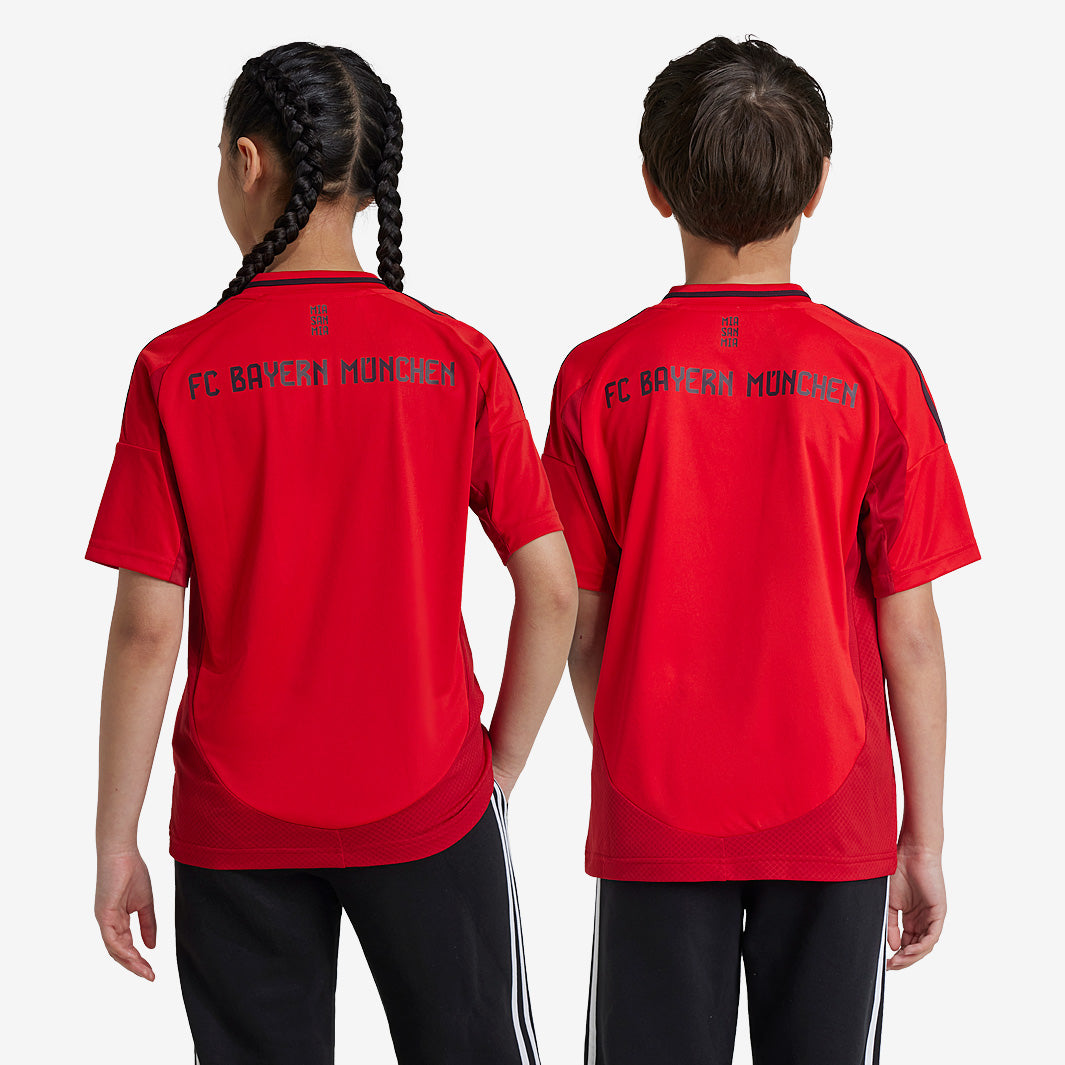 Conjunto Infantil Adidas Bayern de Munique 2024/25 I Torcedor, vista de costas