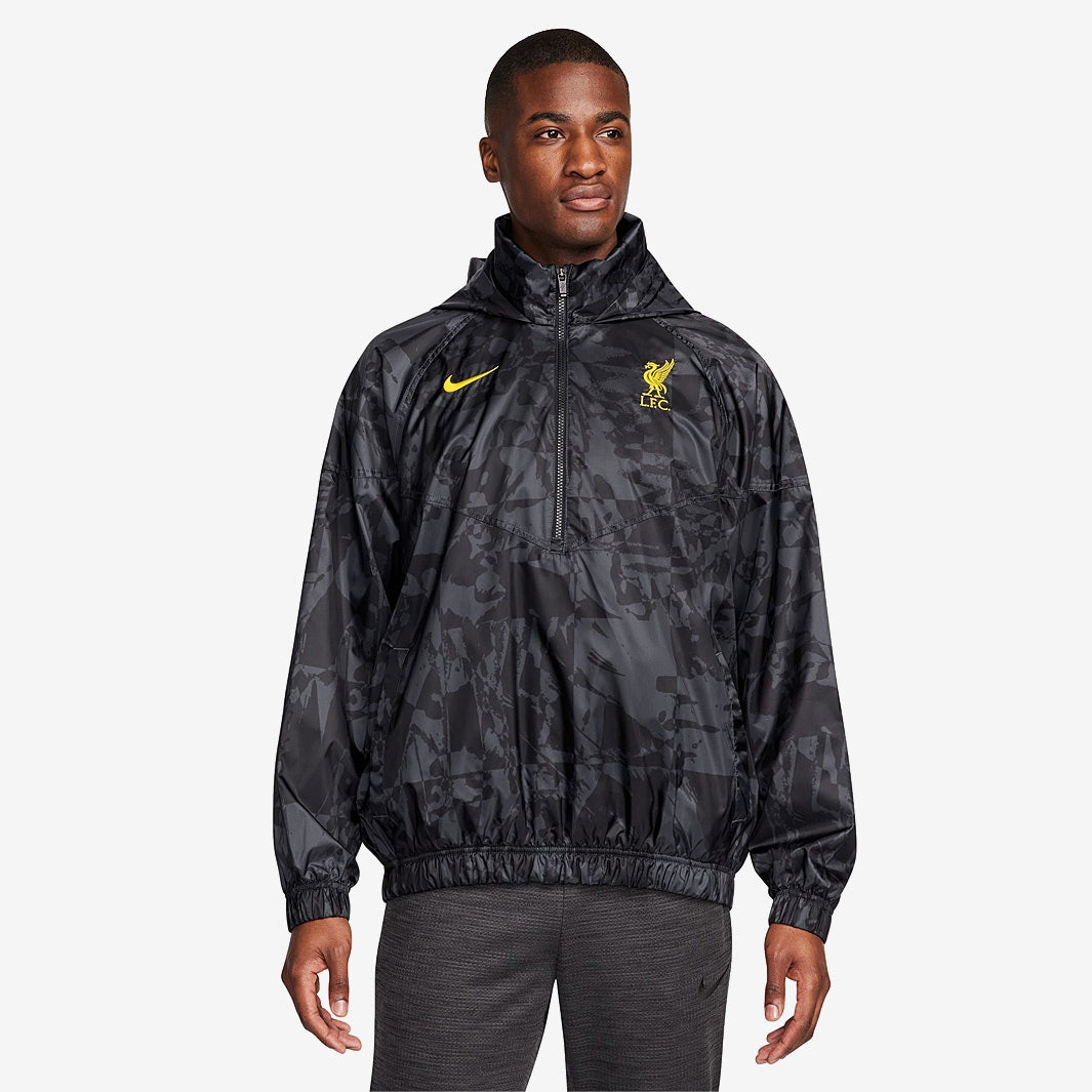 Jaqueta de Inverno Nike Liverpool FC 2024/25 na TSN Sports