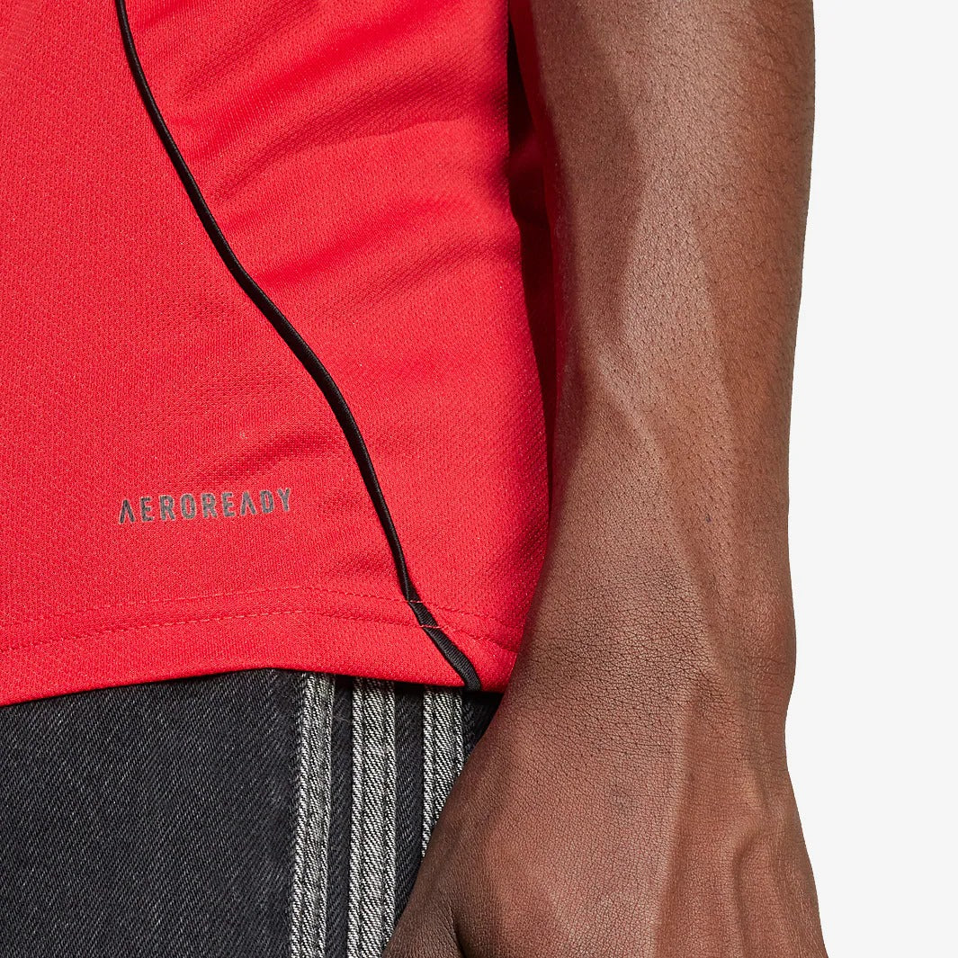 Camisa Adidas Manchester United 2025/26 I Torcedor, detalhe da gola