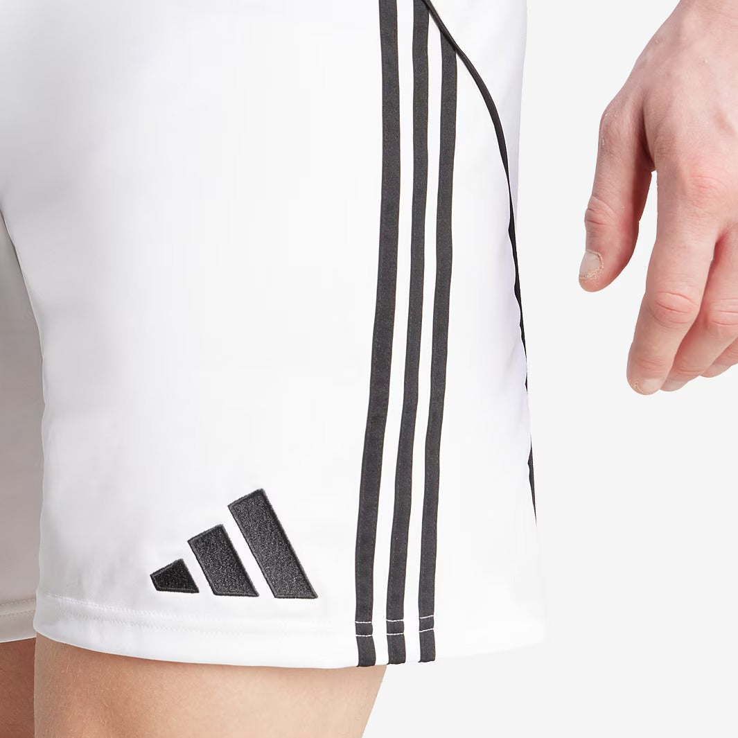 Shorts Adidas Manchester United 2025/26 I, vista de frente