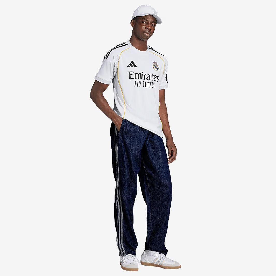 Camisa Adidas Real Madrid 2025/26 I Torcedor, vista de costas