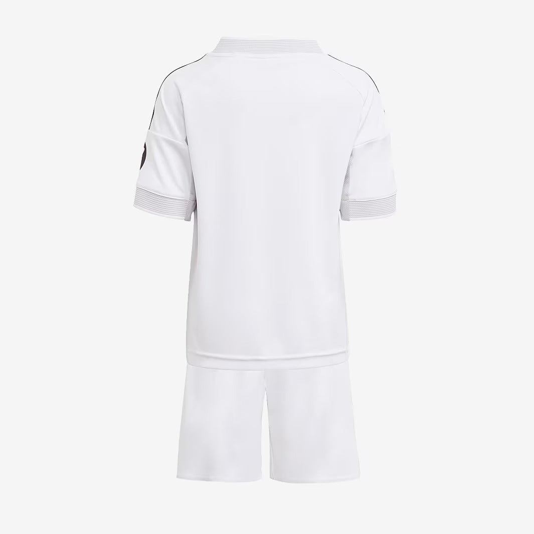 Conjunto Infantil Adidas Real Madrid 2025/26 I, vista de frente