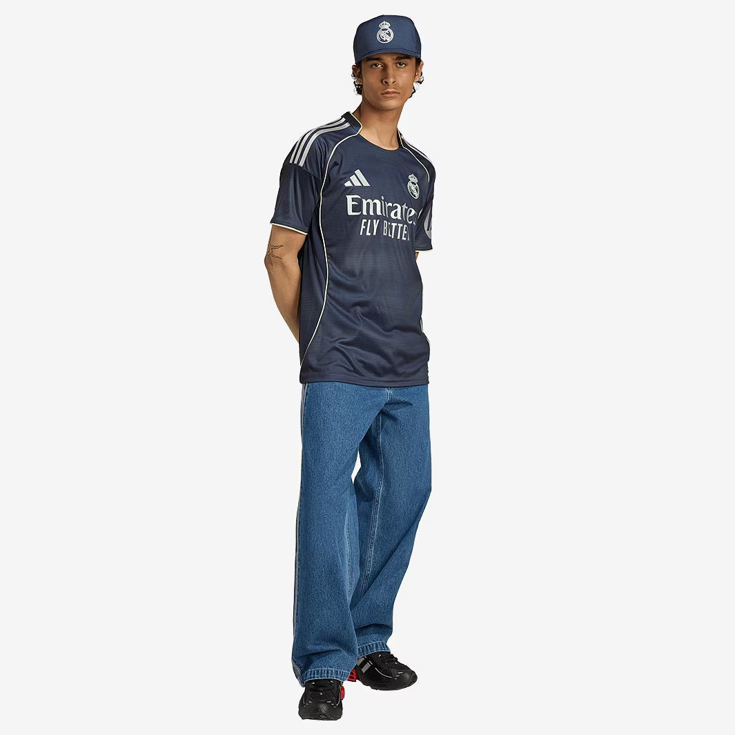 Camisa Adidas Real Madrid 2025/26 II Torcedor, vista de costas