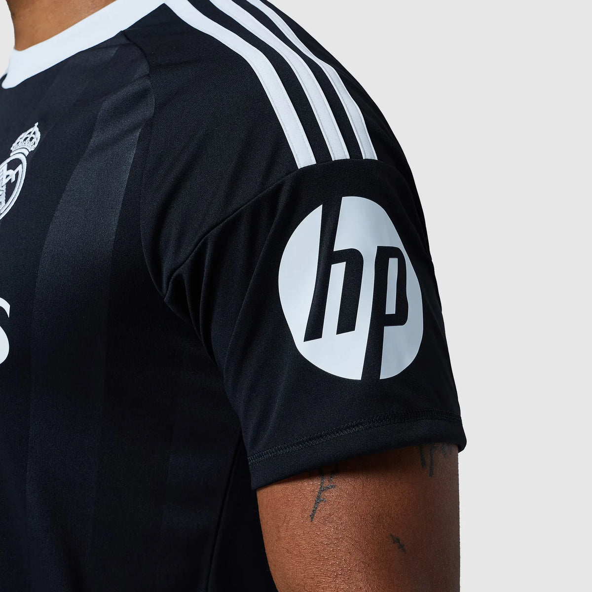 Camisa adidas Real Madrid 2025/26 Goleiro na TSN Sports