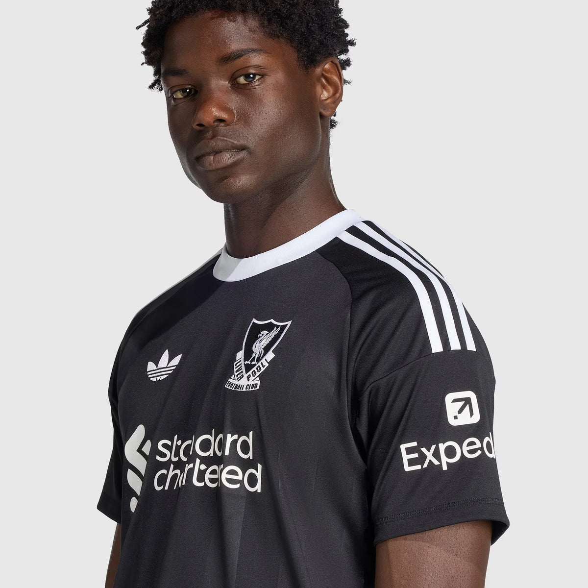 Camisa adidas Liverpool 2025/26 Goleiro na TSN Sports