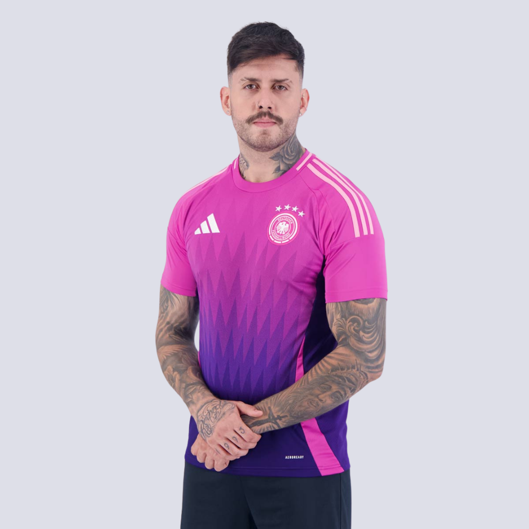 Camisa Alemanha 2024/25 II Torcedor, detalhe do escudo