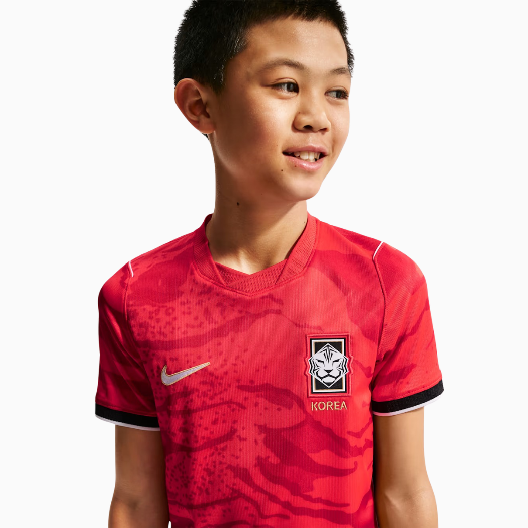 Conjunto Infantil Coréia do Sul 2026/27 I Kit, vista de frente