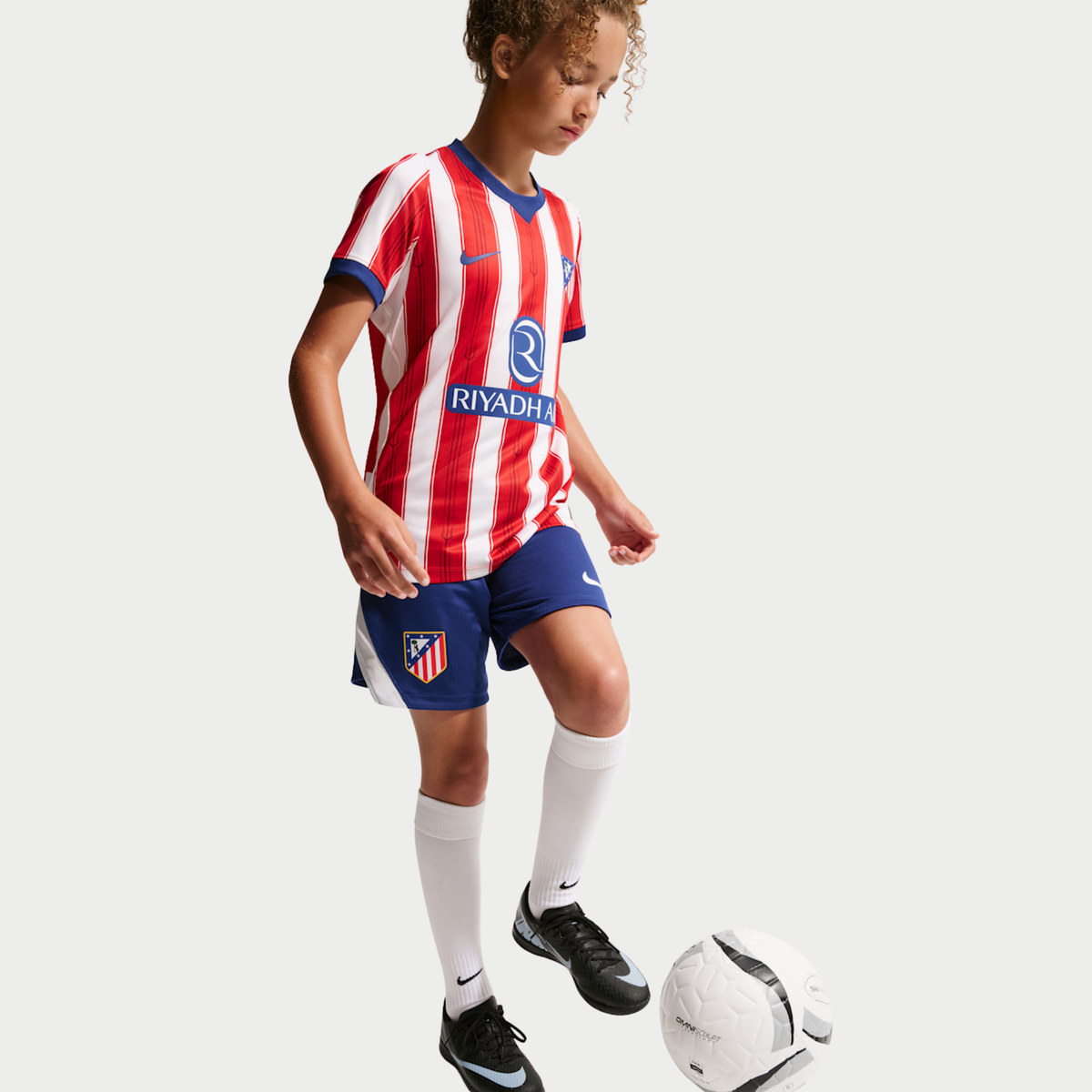 Conjunto Infantil Nike Atlético de Madrid 2026/27 I — imagem 3