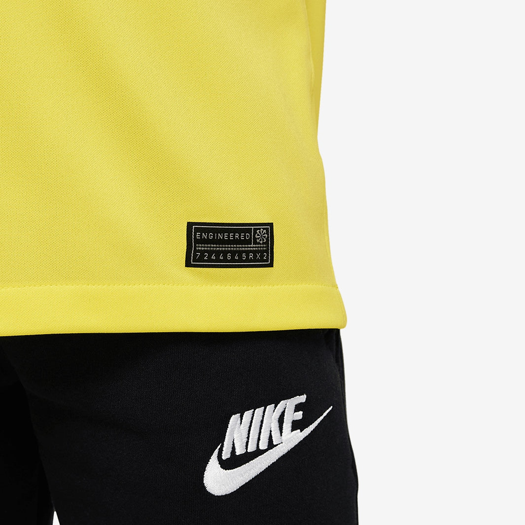Conjunto Infantil Nike Inter de Milão 2024/25 III, detalhe do escudo