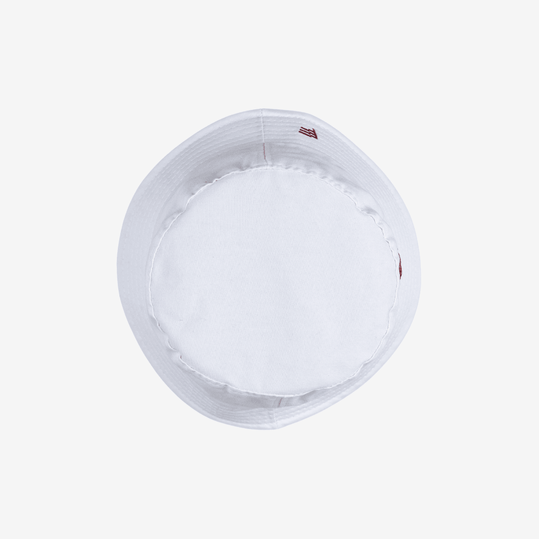 Bucket Internacional - Branco, detalhe do escudo