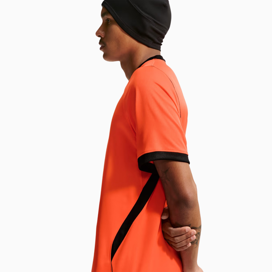 Camisa Holanda 2026/27 I, detalhe do escudo
