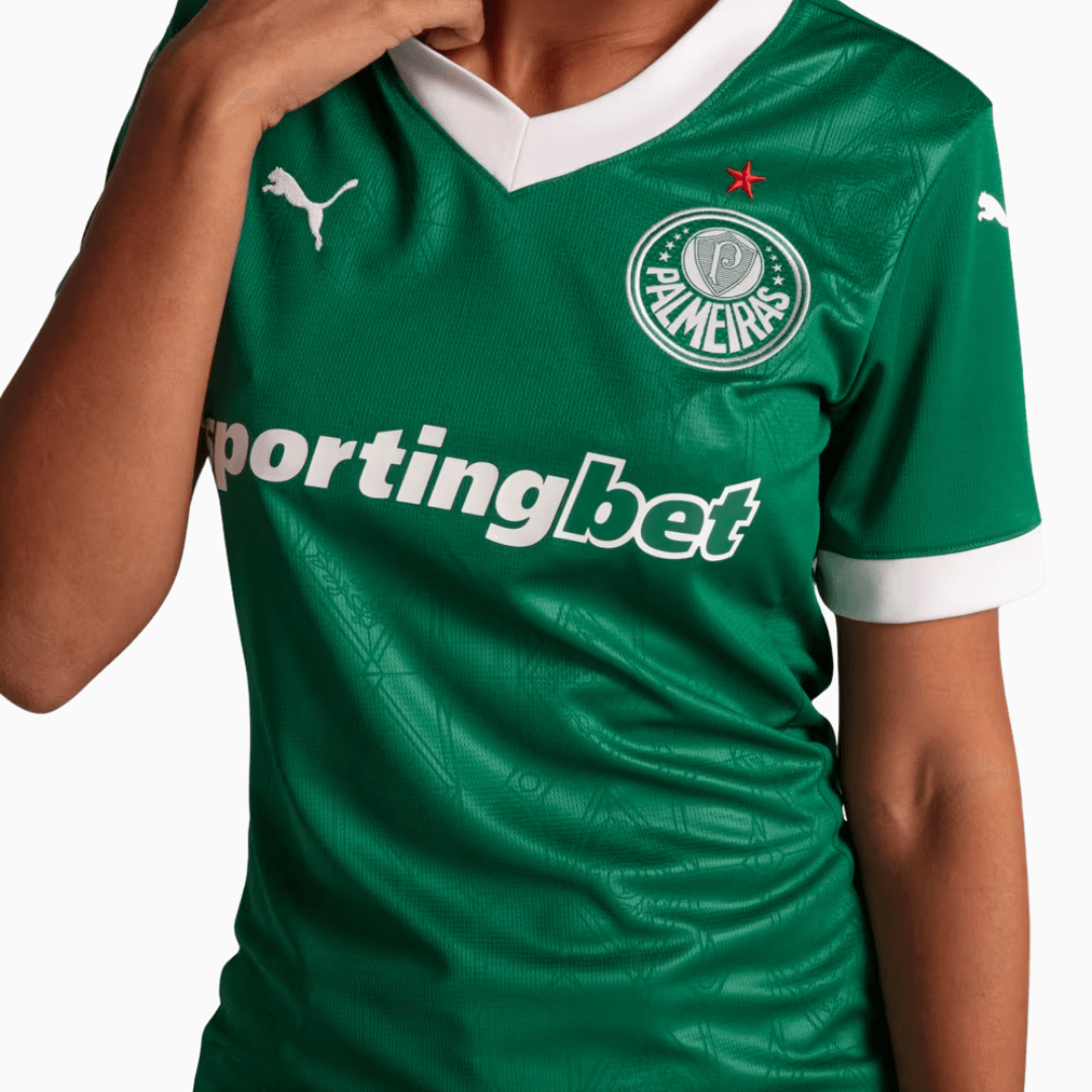 Camisa Feminina Puma Palmeiras 2025/26 I Torcedor, detalhe do escudo