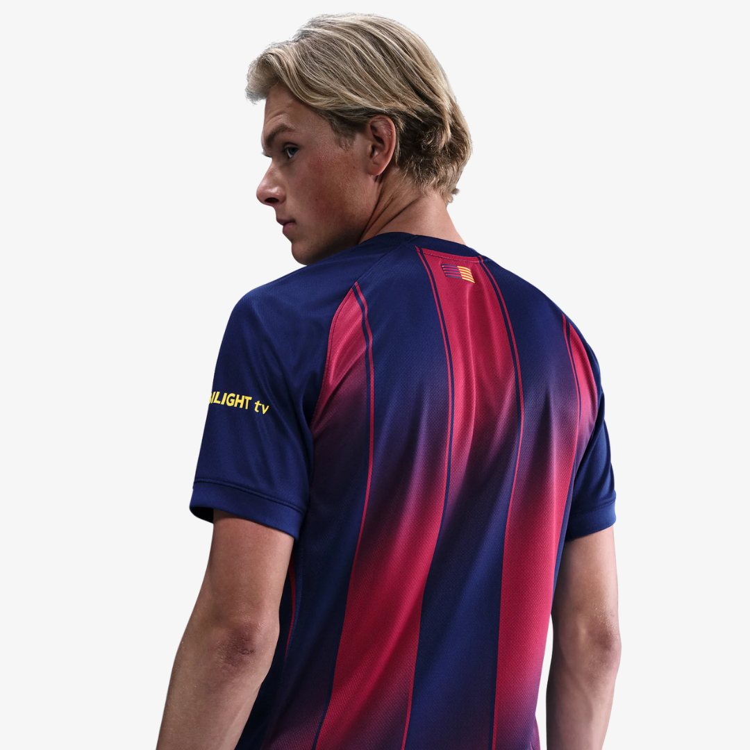 Camisa Nike Barcelona 2025/26 I Torcedor, detalhe da gola