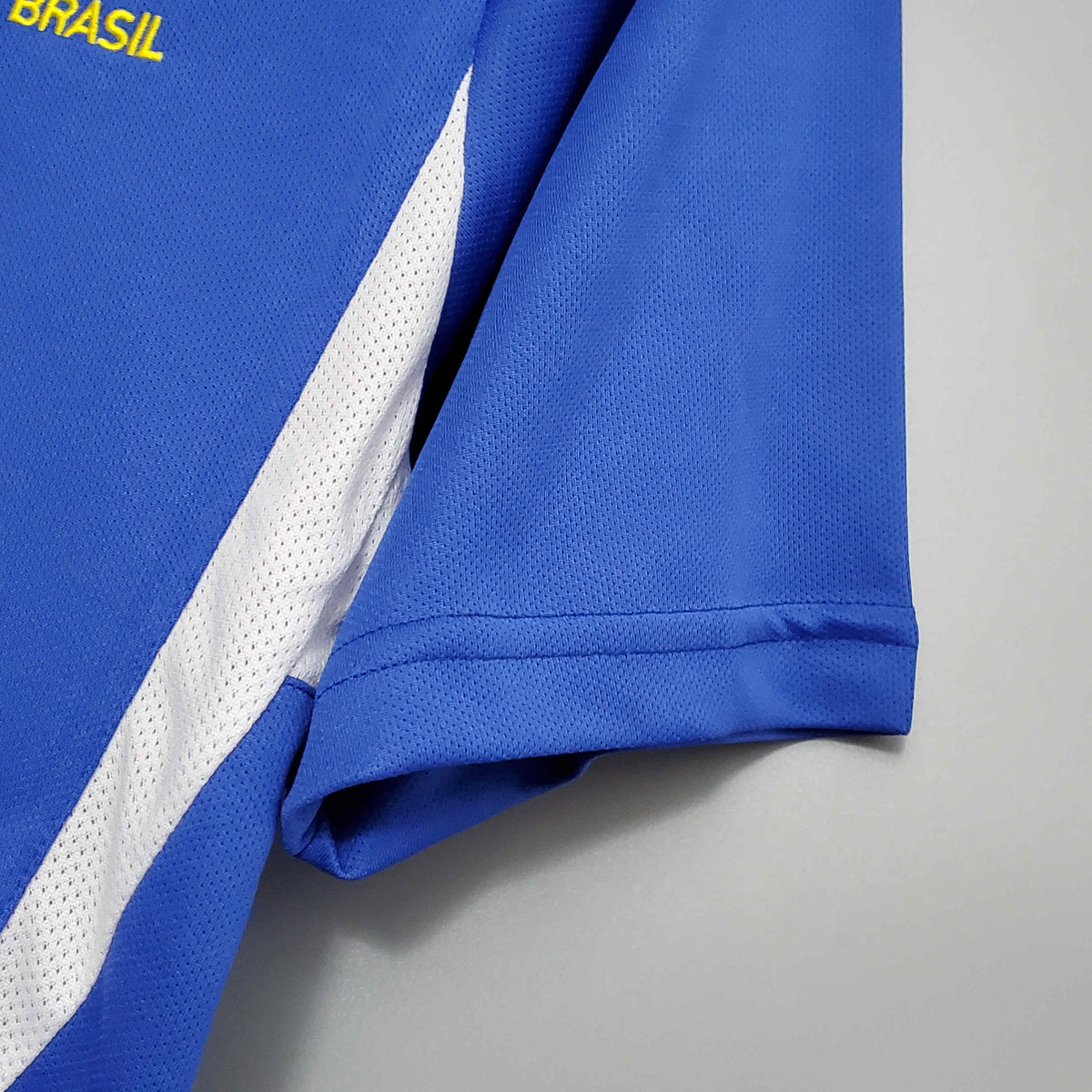 Camisa Seleção Brasil II - Retrô 2002, detalhe da manga