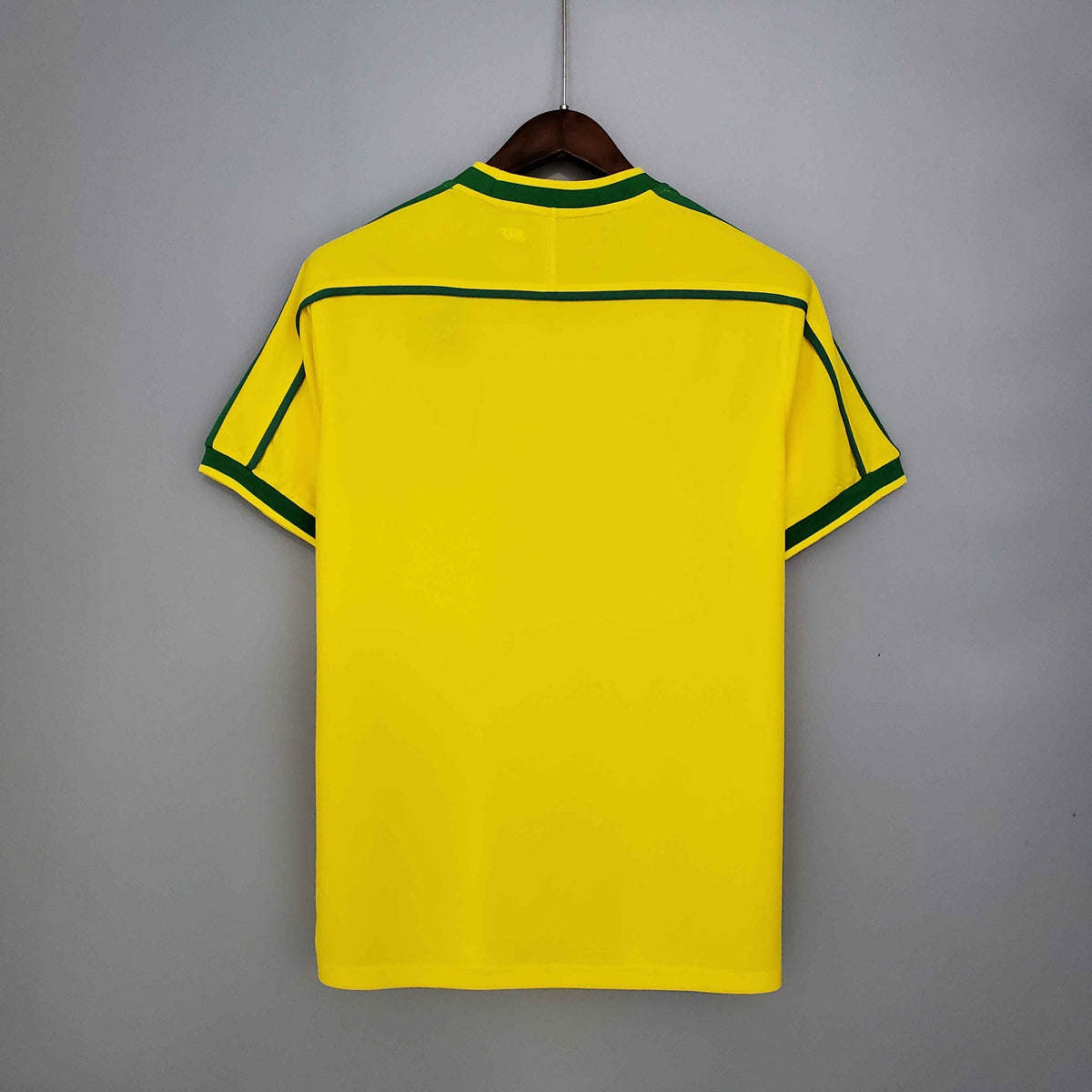 Camisa Seleção Brasil Home - Retrô 1998, detalhe do escudo