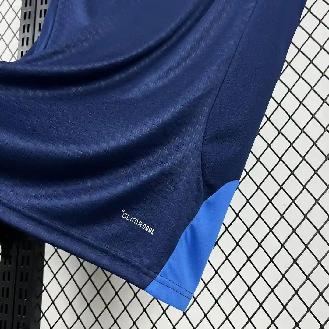 Regata Treino Cruzeiro 2026/27 II, detalhe da gola