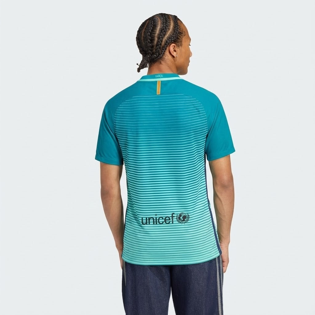 Camisa Retrô Barcelona 2016/17 II, vista de frente