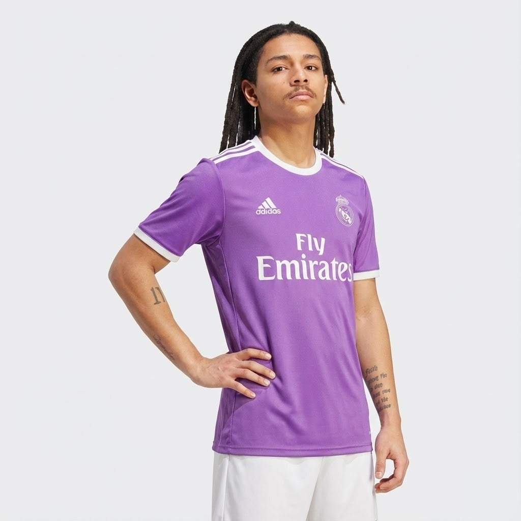 Camisa Retrô Real Madrid 2017/18 III na TSN Sports