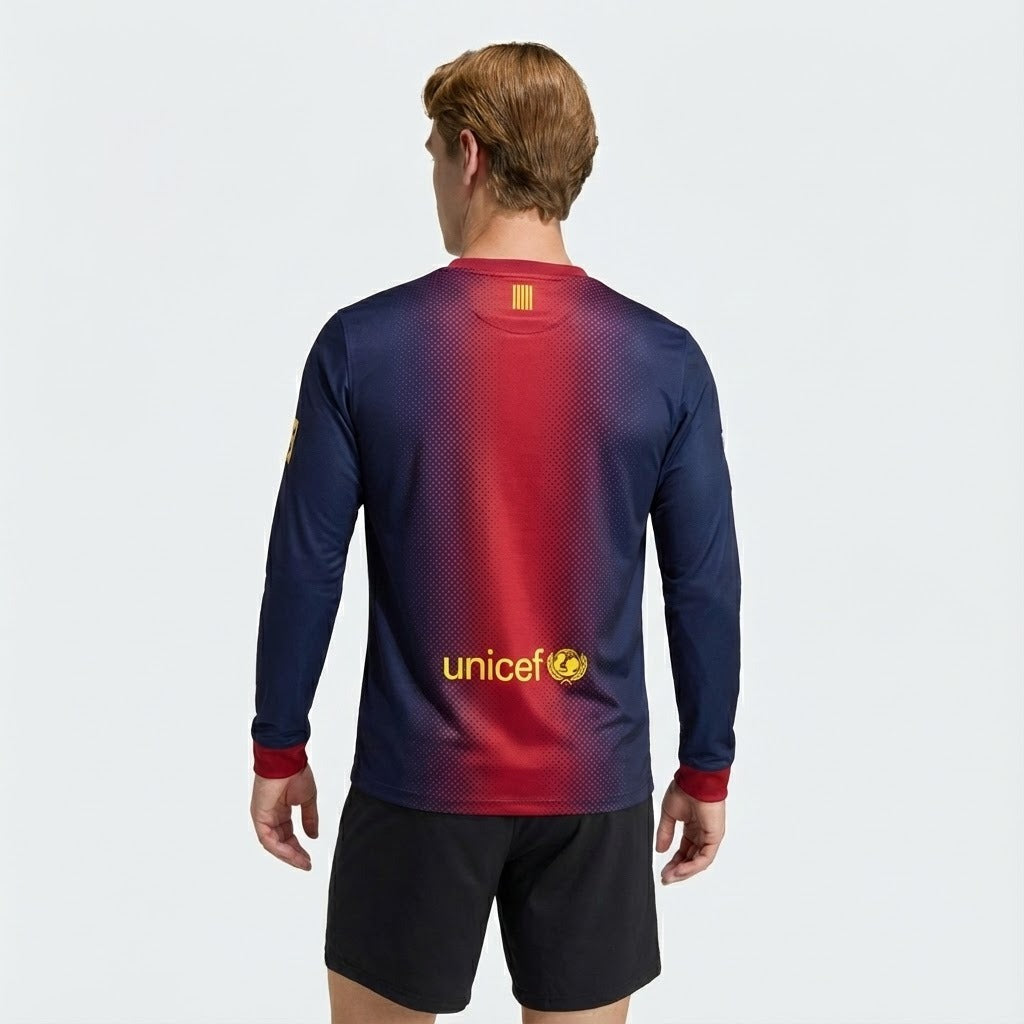 Camisa Retrô Barcelona 2012/13 I Manga Longa, vista de frente