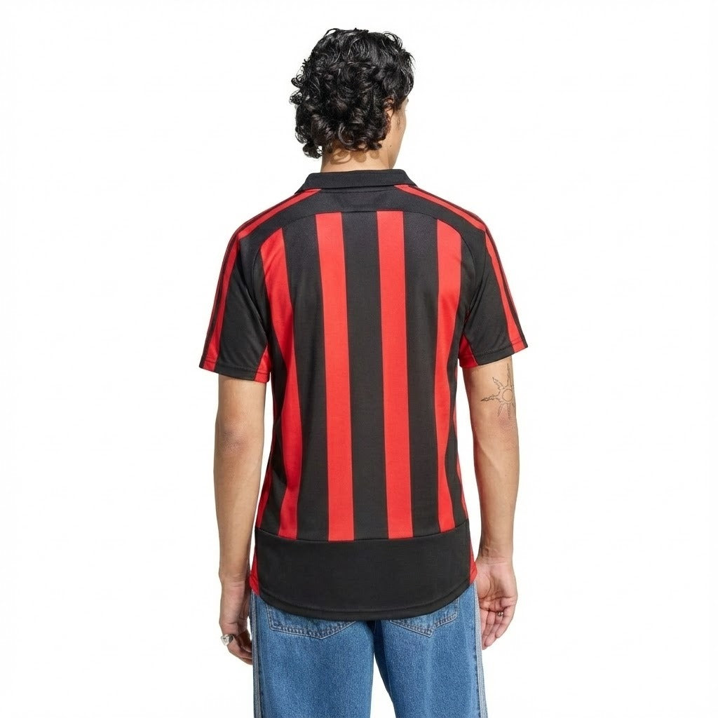 Camisa Retrô Milan 2006/07 I, vista de frente