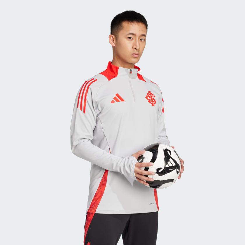 Blusa Treino Adidas Internacional 2024 Tiro, detalhe do escudo