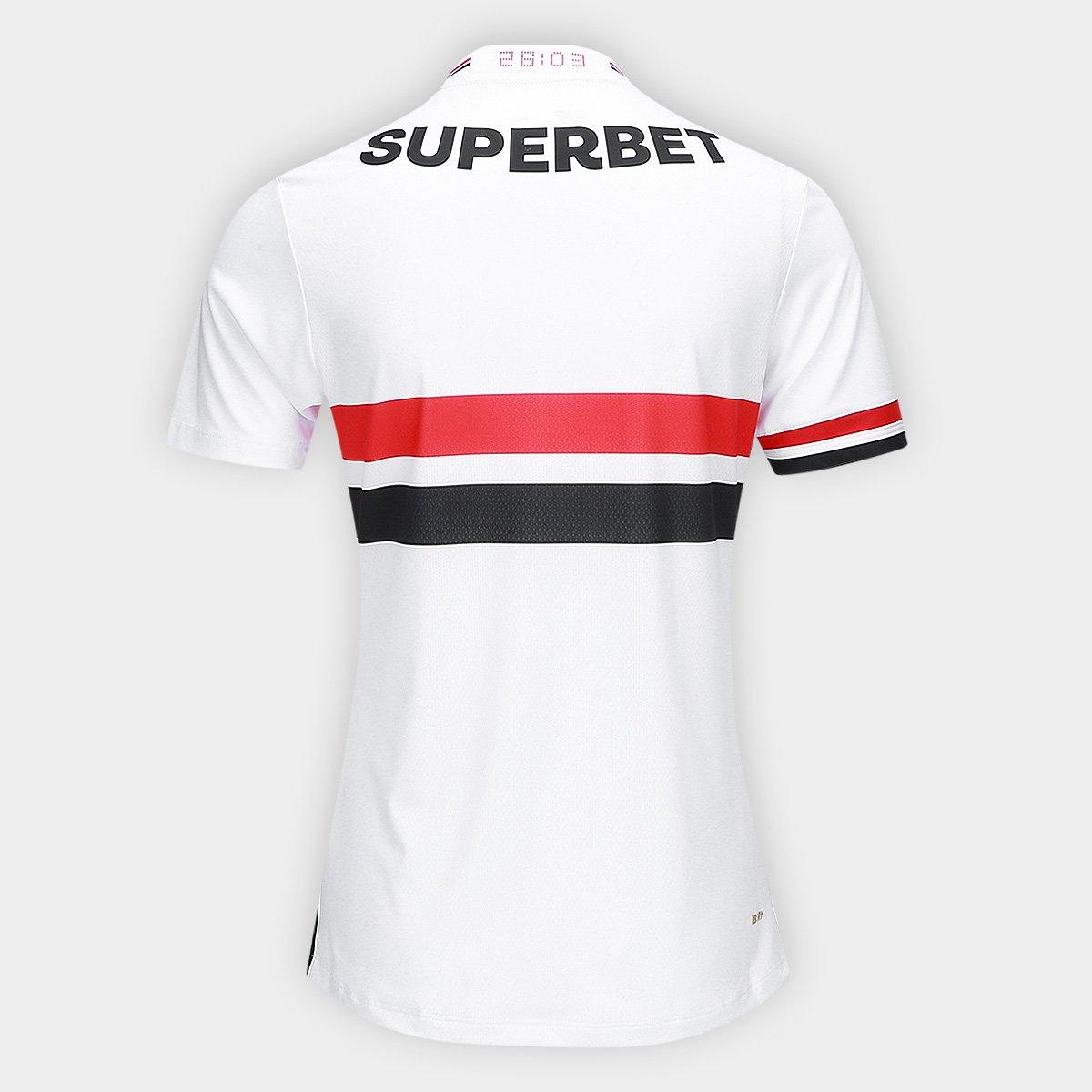 Camisa Feminina New Balance São Paulo 2025/26 I, detalhe do escudo