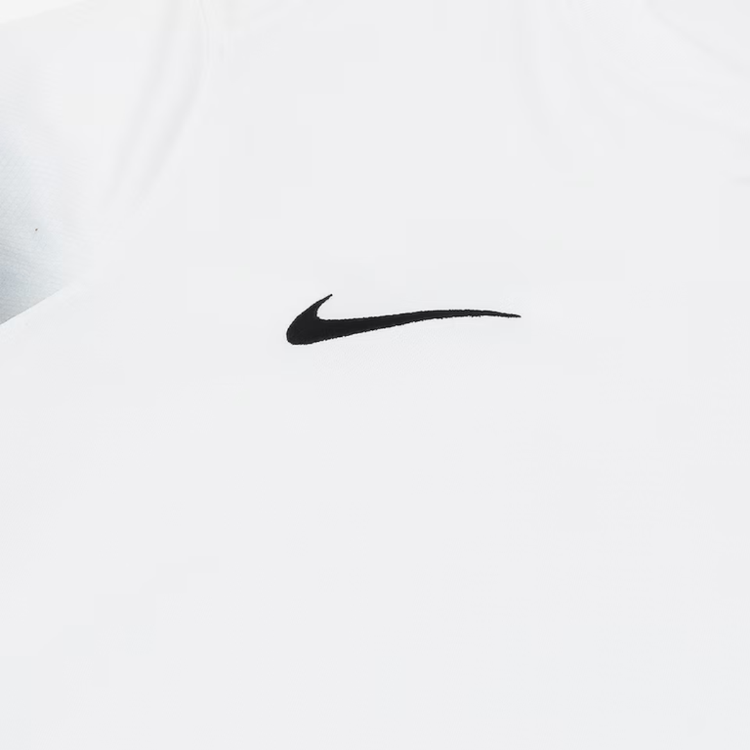 Camisa Feminina Nike Corinthians 2024/25 I Torcedor, detalhe da gola