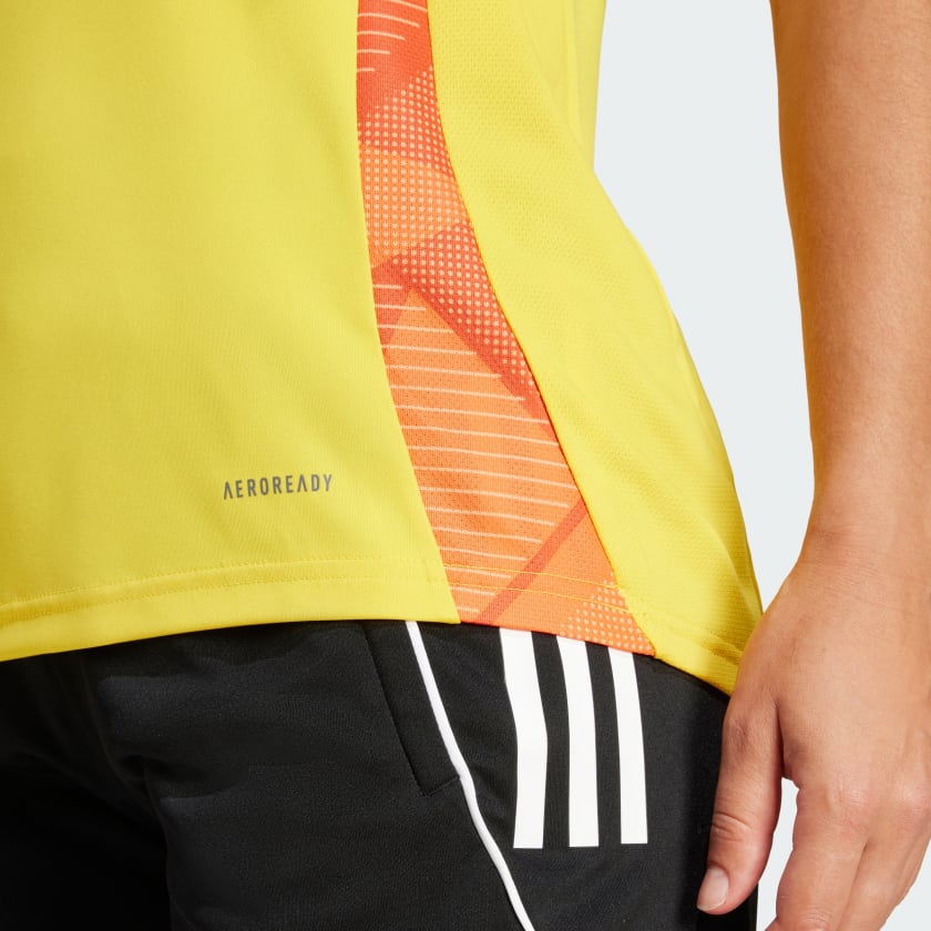 Camisa Feminina Treino Adidas Atlético Mineiro 2024/25, detalhe da manga