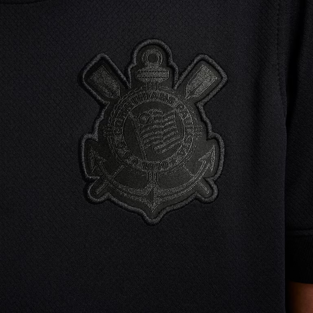 Camisa Infantil Nike Corinthians 2024/25 II Torcedor, detalhe do escudo