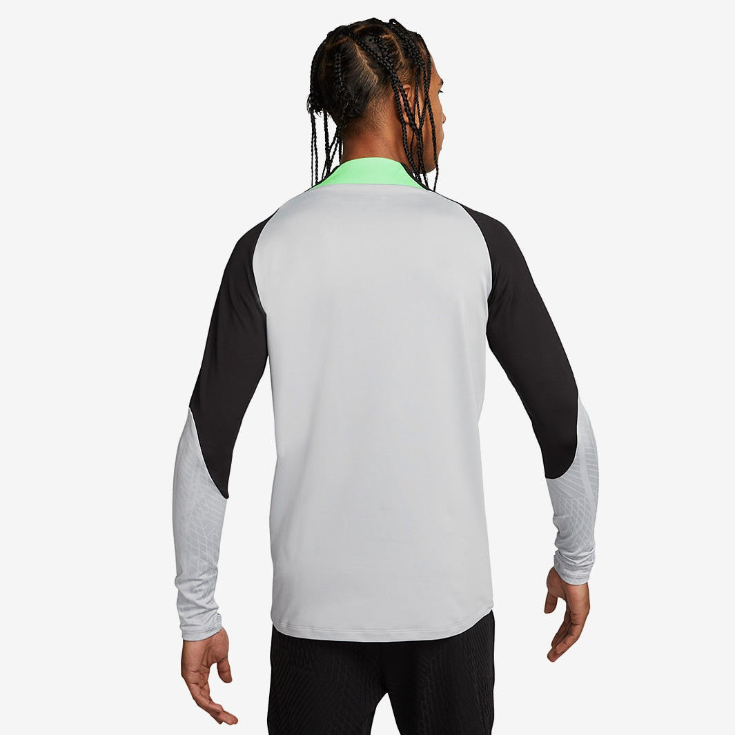 Camisa Manga Longa de Treino Nike Liverpool FC 2023/24, vista de costas