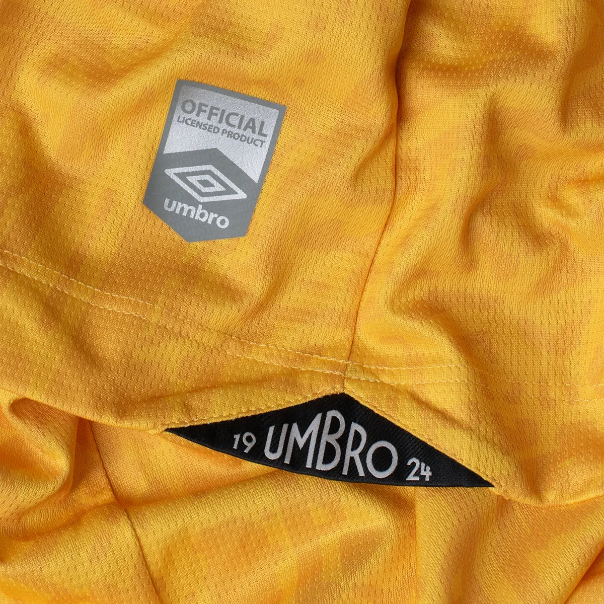 Camisa Masculina Umbro Santos 2024/25 III, detalhe da gola