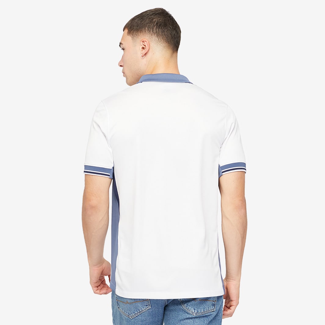 Camisa Nike Inter de Milão 2024/25 II, detalhe do escudo