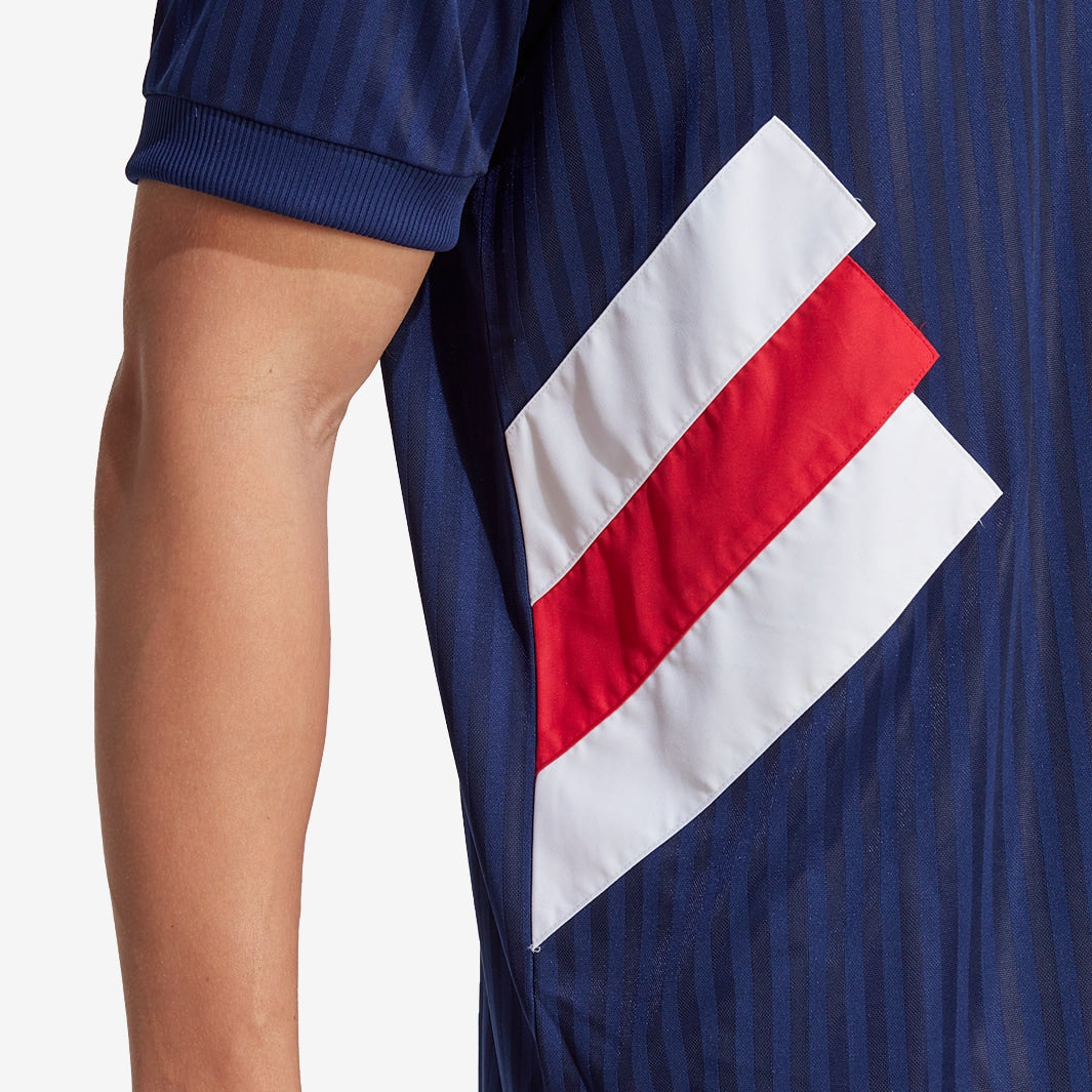 Camisa Adidas Ajax Amsterdam 2023/24 Icon, detalhe da gola