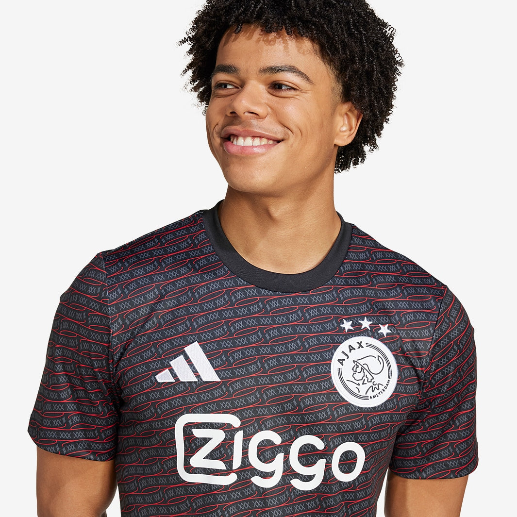 Camisa Adidas Ajax Amsterdam 2024/25 Pré-Jogo, detalhe da gola