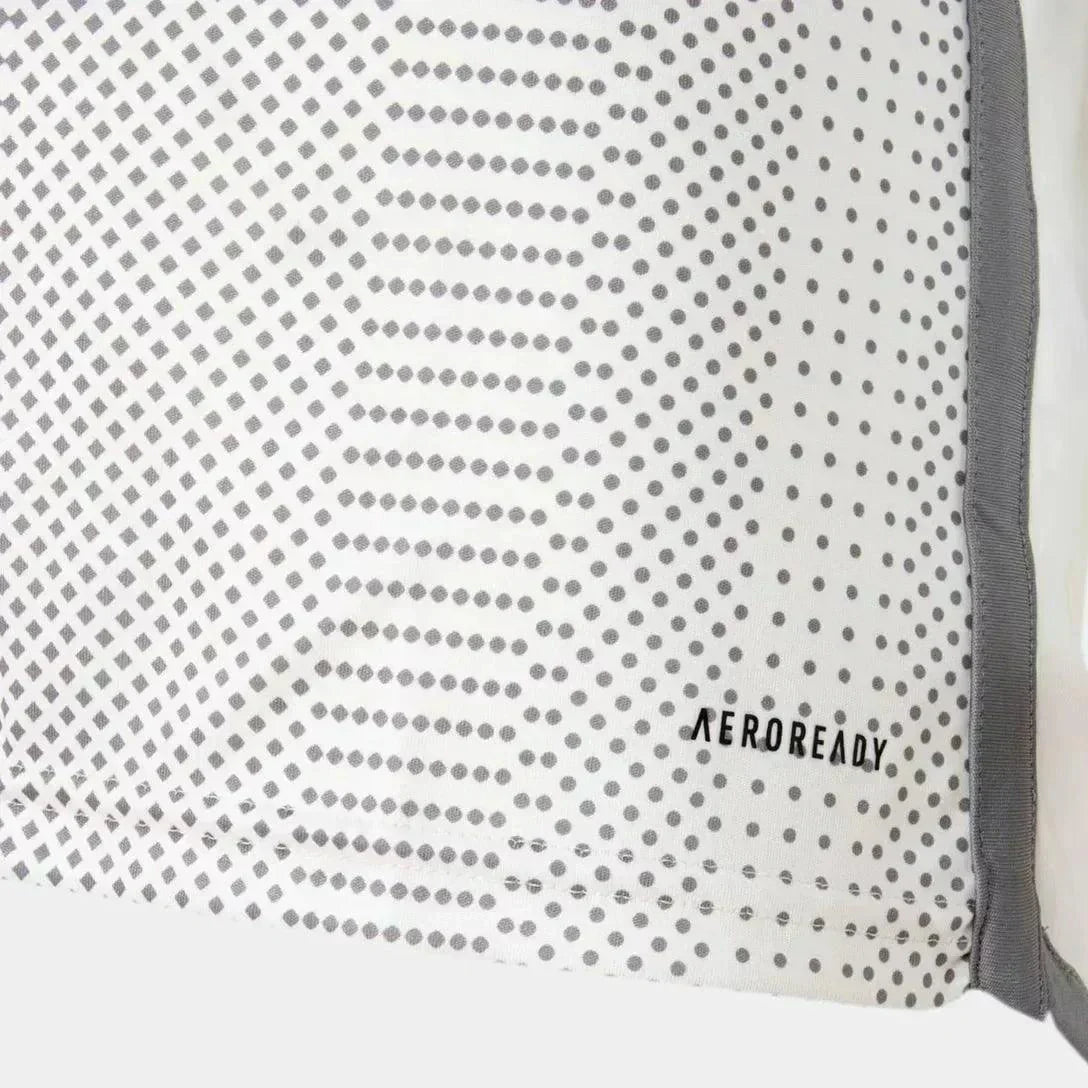 Camisa Adidas Atlético Mineiro 2024/25 II, detalhe do escudo
