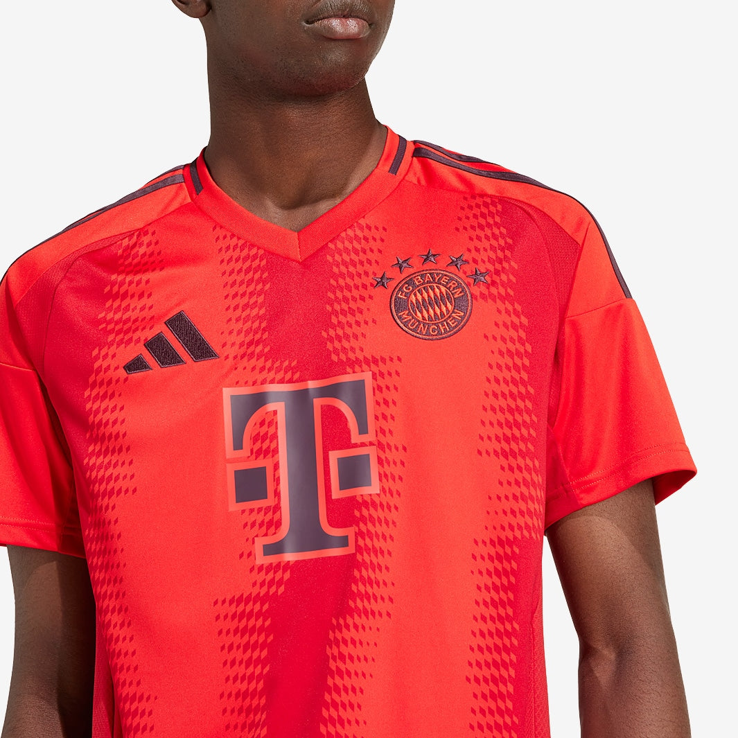 Camisa Adidas Bayern de Munique 2024/25 I Torcedor, detalhe da gola