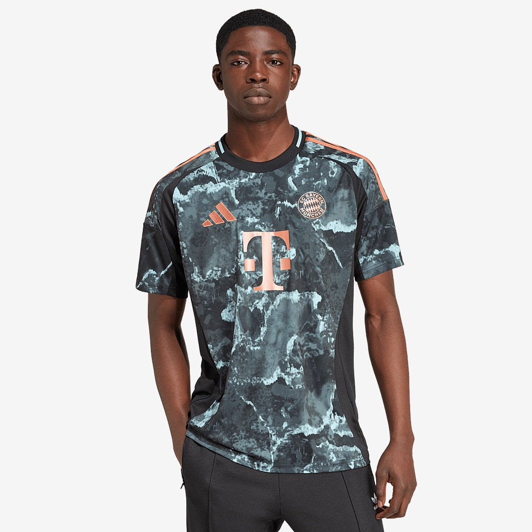 Camisa Adidas Bayern de Munique 2024/25 II Torcedor, vista de frente