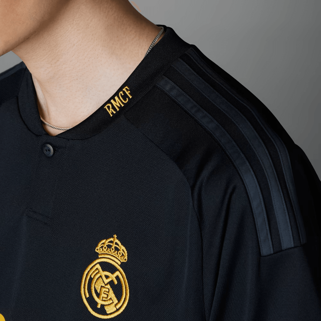Camisa Adidas Real Madrid 2023/24 III, detalhe da gola