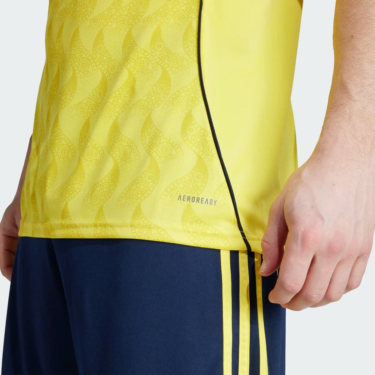 Camisa Al Nassr 2025/26 I, detalhe do escudo