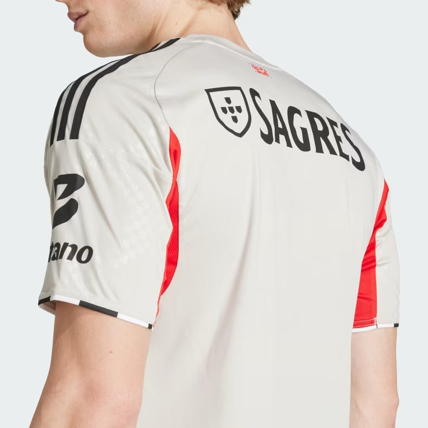 Camisa Benfica 2025/26 II, detalhe da gola