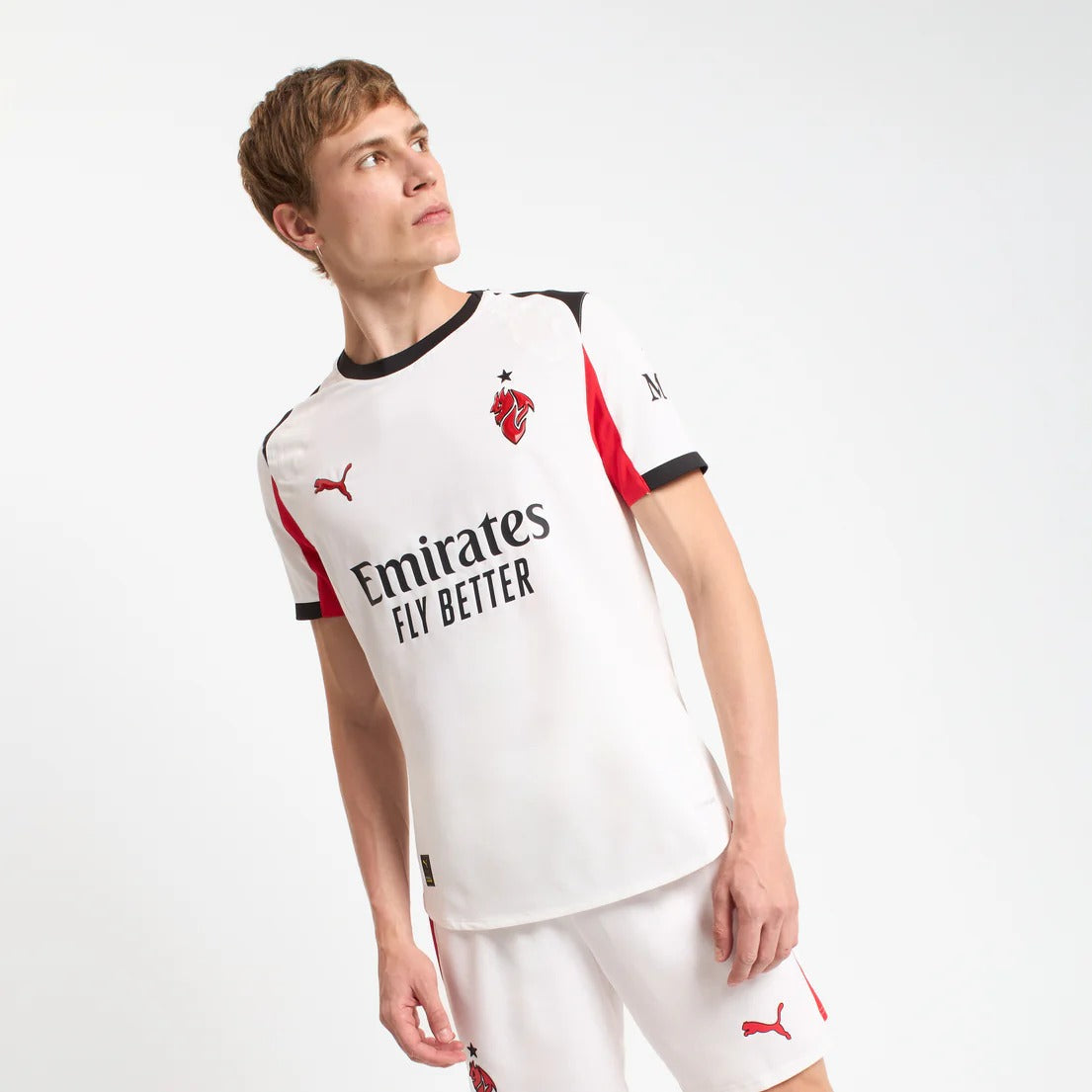 Camisa Milan 2025/26 II, detalhe da gola