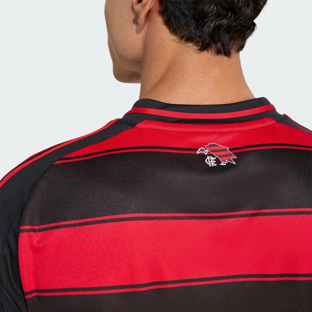Camisa Adidas Flamengo 2025/26 I PEDRO N° 9, detalhe da manga