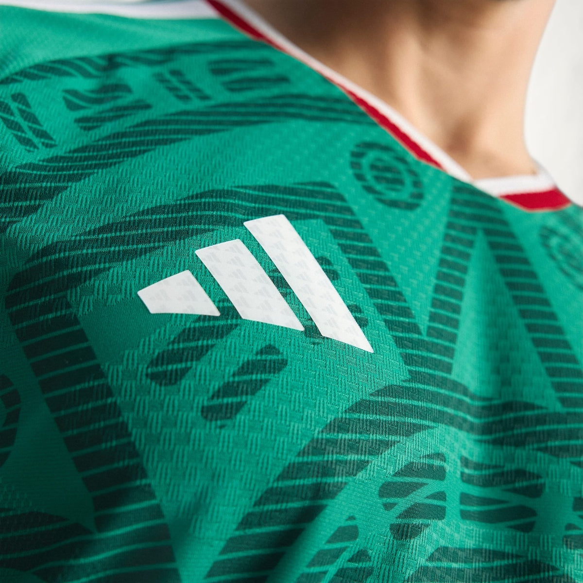 Camisa México 2026/27 I Jogador, detalhe da gola