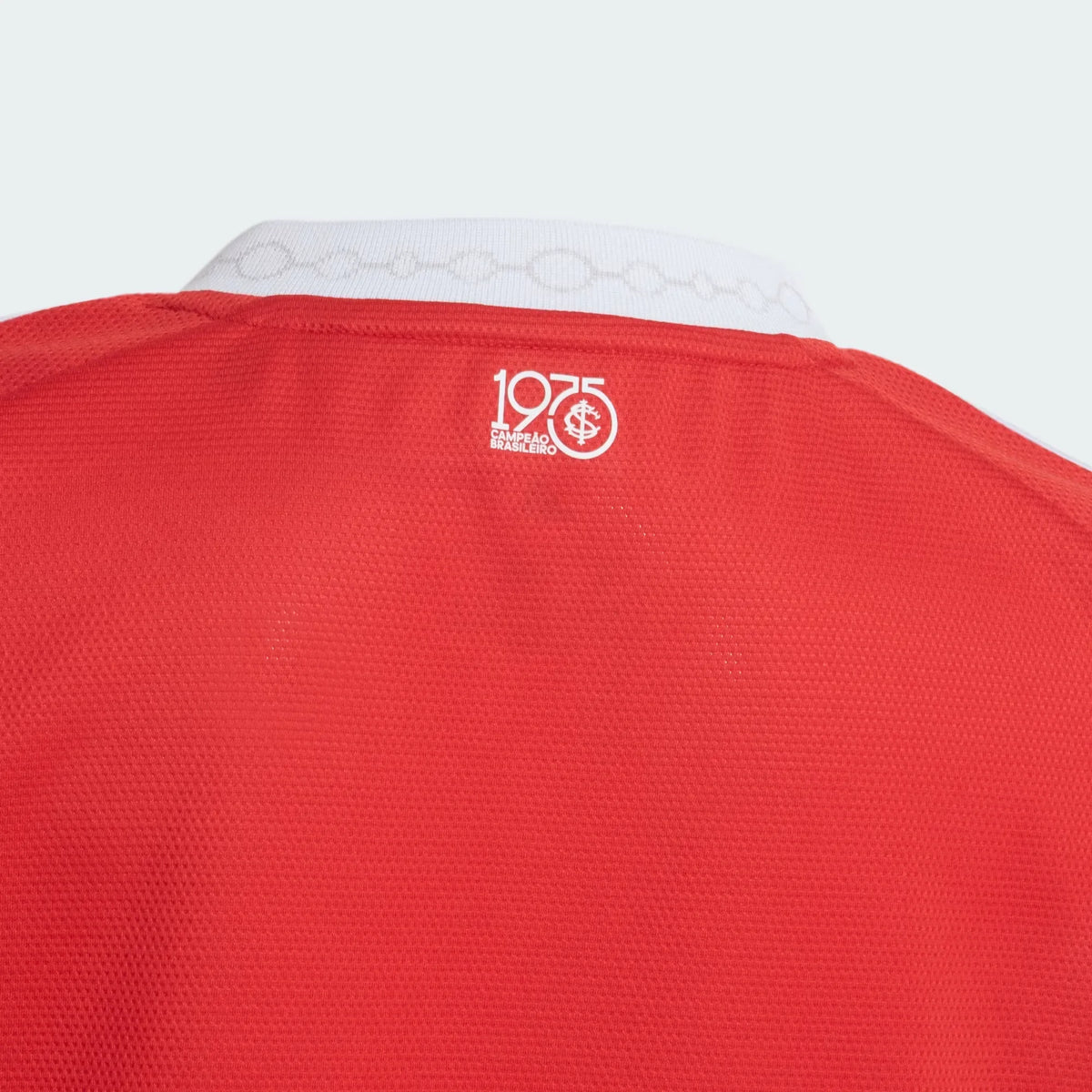 Camisa Feminina Adidas Internacional 2025/26 I, detalhe da gola