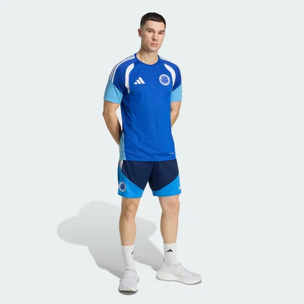 Camisa Treino Cruzeiro 2026/27 I, detalhe do escudo