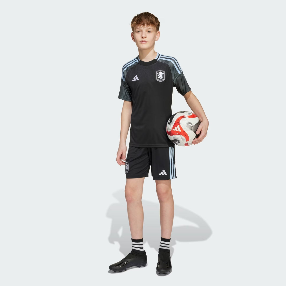 Conjunto Infantil Adidas Aston Villa 2025/26 II, detalhe da gola