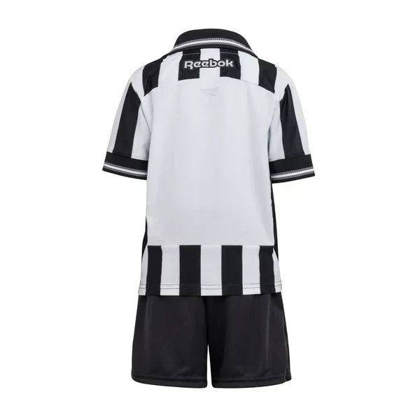 Conjunto Infantil Botafogo 2025/26 I, vista de frente
