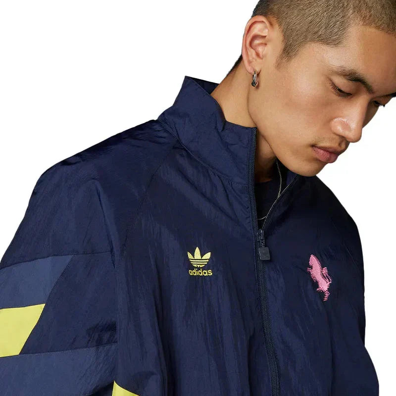 Jaqueta Corta-Vento Adidas Originals Juventus, detalhe do escudo